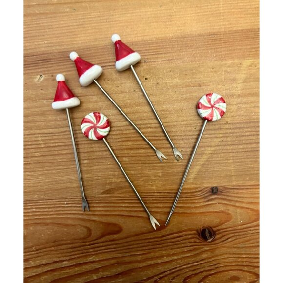 Set Of 5 Red White Christmas Appetizer Forks Hors d'oeuvres Red White Peppermint - Picture 1 of 4